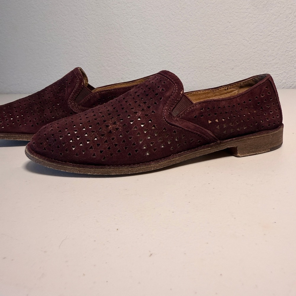 Trask Loafers Perforated Suede Metallic Womens 7M Burgundy Slip On Flats